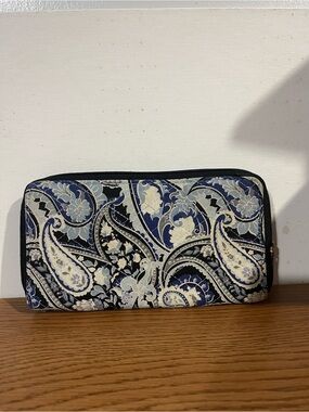 Patterned Zip Wallet in Navy, Light Blue & Cream